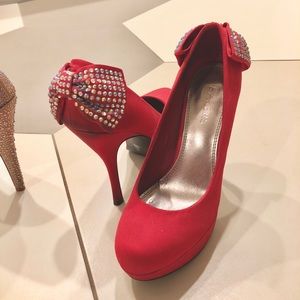 RED BOW HEELS! 👠 🌹🎀🎁
